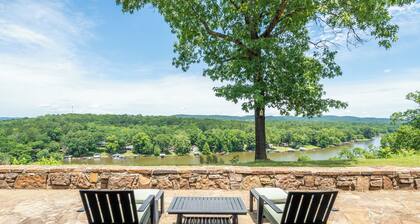 The Overlook - best views on the lake!
