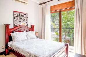 2 bedrooms, iron/ironing board, WiFi, bed sheets - Luxury 2 bedroom beachfront Jaco condo all amenities! (Jaco)