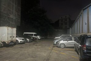 Unclassified image, 3 of 39, button - Bobai Lingli Hotel (Bobai Bus Terminal) (Bobai)