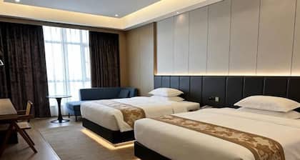 Bobai Lingli Hotel (Bobai Bus Terminal)