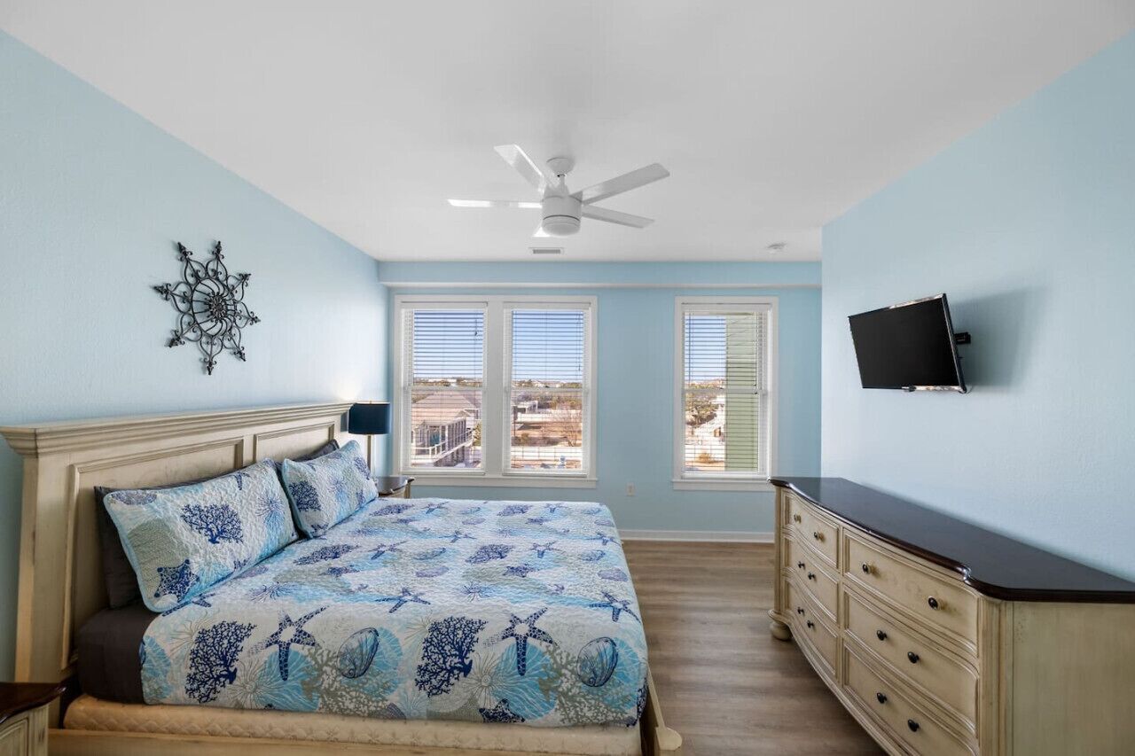 New! Oceanfront Triton`s Treasure 3 Bd / Pool/ Gym - Virginia