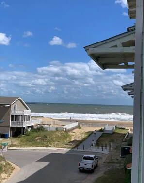 Utsikt mot strand/hav