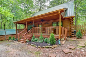 Exterior - Sleeping Bear Cabin-Coosawattee Resort-Fire Pit, Community Pools, 3 Smart TVs (Ellijay)