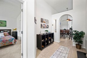 4 bedrooms, desk, iron/ironing board, free WiFi - Spacious Villa | Private Pool | Close to Shop (Kissimmee)