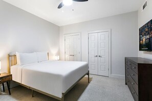 1 Schlafzimmer, Bügeleisen/Bügelbrett, Bettwäsche