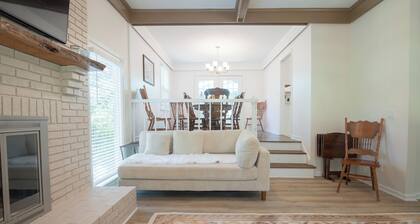 15min to Dwntwn Greenville/35min to Clemson-"The Artist Haven"