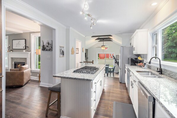 Microwave, oven, stovetop, dishwasher
