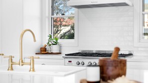 Fridge, microwave, oven, stovetop - "Casa di Mare" House by the Sea - Belle Escapes Jervis Bay (Vincentia)