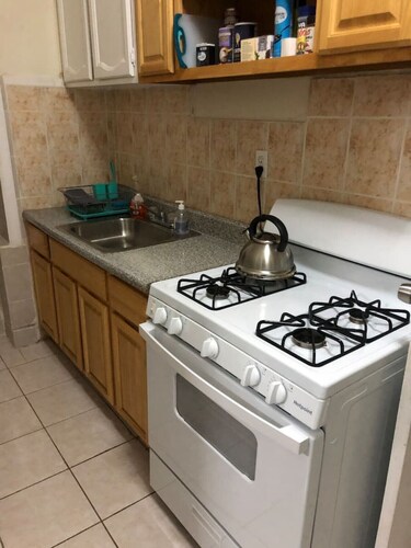 Private 1-bedroom apartment only 15 minutes to New York City Manhattan