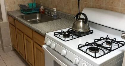 Private 1-bedroom apartment only 15 minutes to New York City Manhattan
