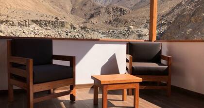Private 1 bedroom and 1 bathroom apartment with private entrance and private terrace and free Wi-Fi