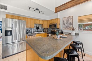 Micro-ondes, four, plaque de cuisson, lave-vaisselle