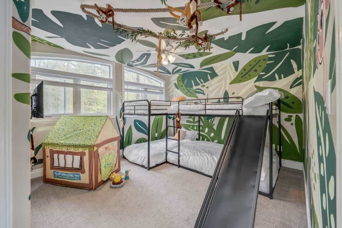 6 quartos, ferros/tábuas de passar roupa, Wi-Fi de cortesia