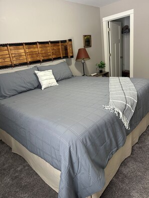 4 slaapkamers, een kluis op de kamer, gratis wifi, beddengoed