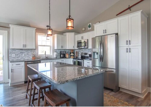 Brand new house across from Crystal Mountain Resort. Great for family gatherings