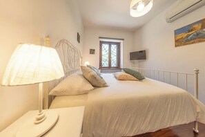 1 bedroom, iron/ironing board, WiFi, bed sheets - Villangelo - Camera Matrimoniale (Aiello del Sabato)