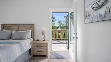 4 bedrooms, desk, iron/ironing board, free WiFi