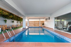Pool - luxurious 2 bedroom in Ikate phase one (Lagos)