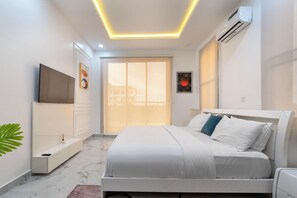 2 slaapkamers, een strijkplank/strijkijzer, wifi, beddengoed