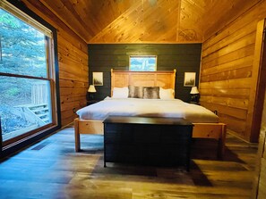 1 bedroom, desk, iron/ironing board, WiFi