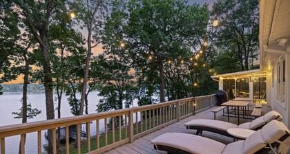 Lake Home Cutie North Nashville