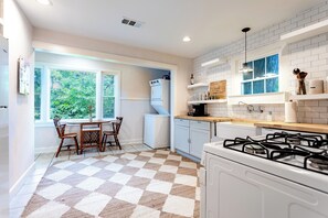 Fridge, microwave, oven, stovetop - The Wilson House - Central Waco (Waco)