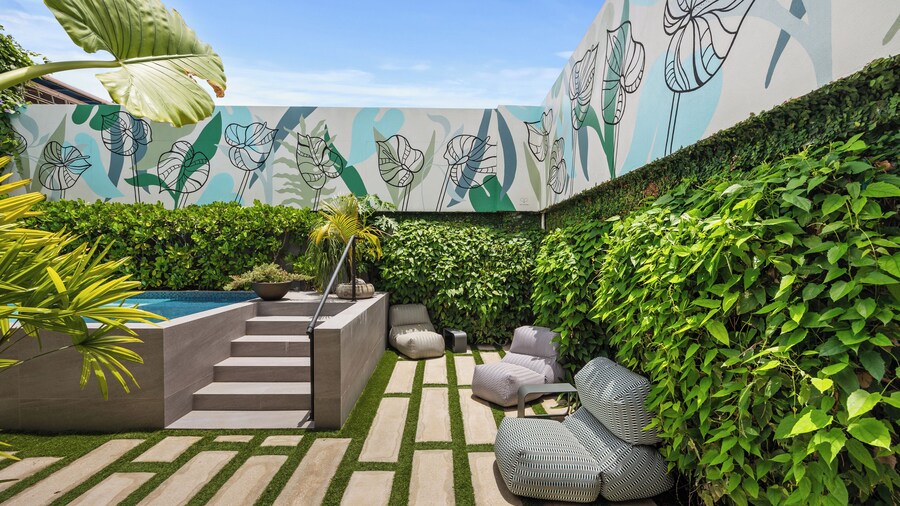 The Weekender by Otium