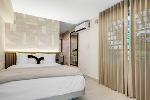 Superior Room, 1 Queen Bed - The Weekender by Otium (San Juan)
