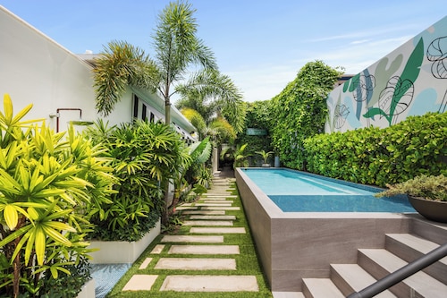 The Weekender by Otium