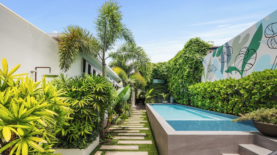 The Weekender by Otium