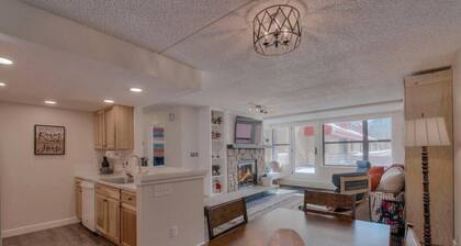 Center Village Gem! Ski-In/Ski-Out • Walk to Lift • Hot Tub & Heated Parking