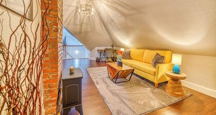 Walk to Dtwn: Colorful Cañon City Home w/ Grill!