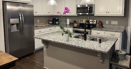 NEW 4 Bdrm house in Shelbyville - great neighborhood, 2 mi to Cooper Steel Arena