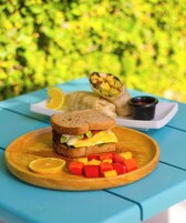 Free daily cooked-to-order breakfast