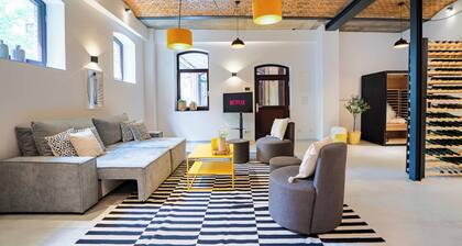 Luxus Loft 100qm - Sauna - 4 Personen - Parkplatz - zentral