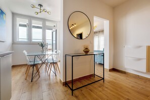 Apartment, Balcony, City View | 2 bedrooms, iron/ironing board, free WiFi - Modern apartment Dax (Split)