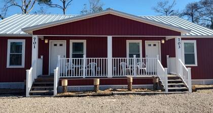 Crab Shack - Close to Downtown & Beaches - King Bed - Boat Parking - NO Pet Fees !