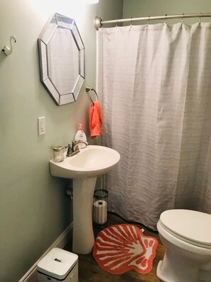 Hair dryer - Pelicans Post - Close to Downtown & Beaches - King Bed - Boat Parking - NO Pet Fees ! (Port St. Joe)
