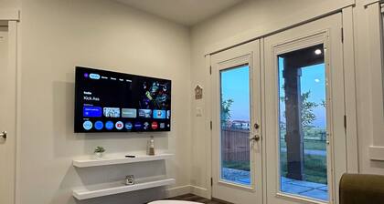 Juanuâs Cozy Cove - Walkout Basement Suite
Family Friendly
15mins from Airport