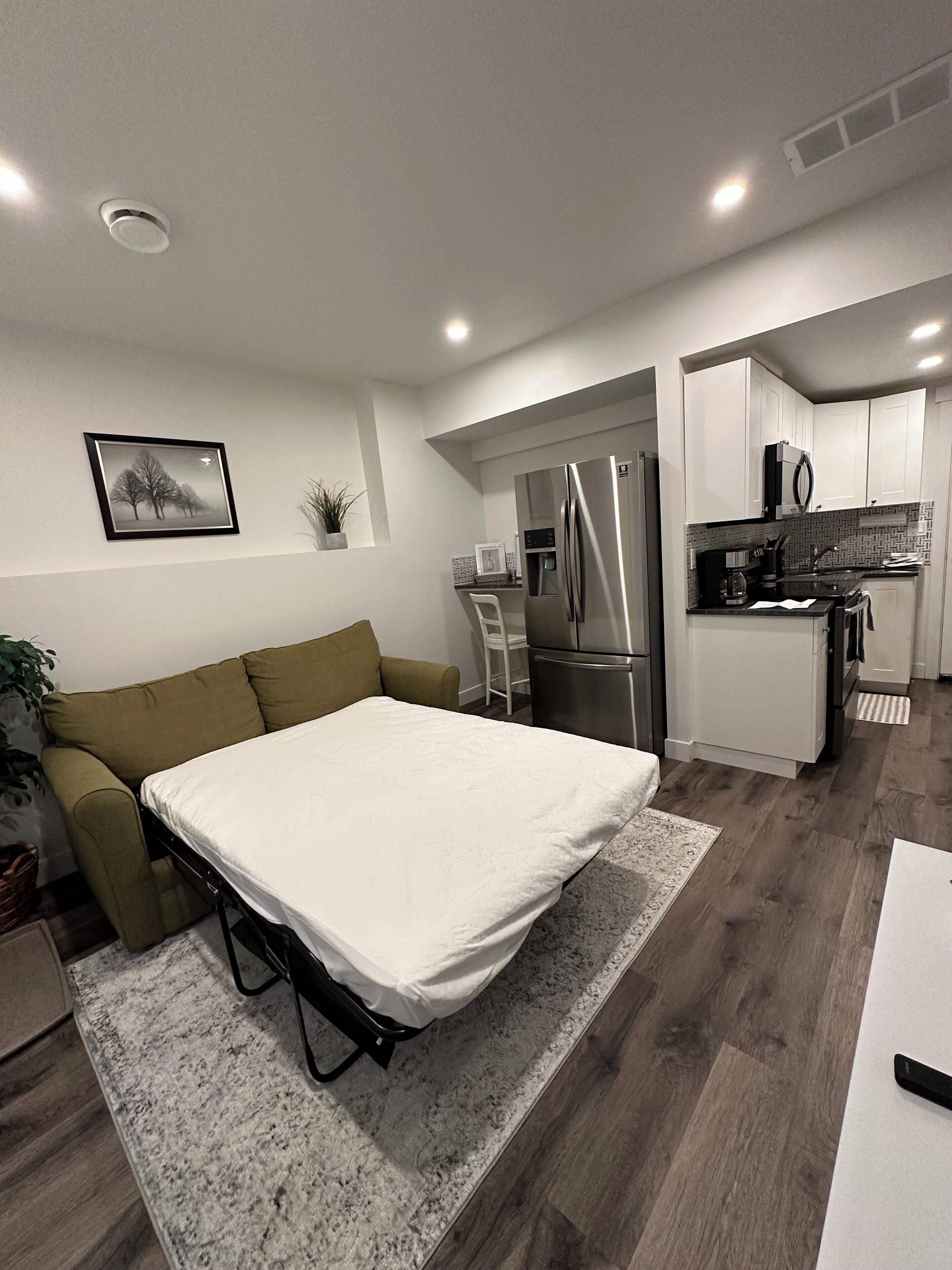 1 bedroom, iron/ironing board, travel crib, WiFi