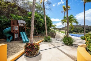 Children’s area - Ocean Views, Outdoor Dining, Beach Club, Wifi (Bucerías)