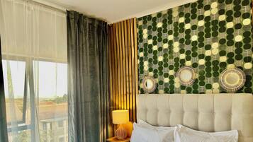 2 quartos, ferros/tábuas de passar roupa, Wi-Fi, roupa de cama