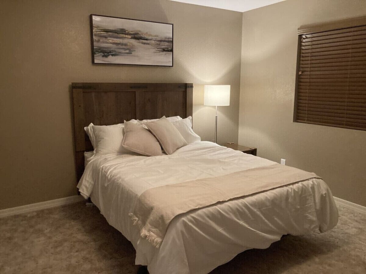 2 bedrooms, desk, free WiFi, bed sheets