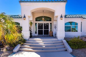 Exterior detail - Pool/Spa | PoolTable | LakeView | Optional Casita (Lake Havasu City)