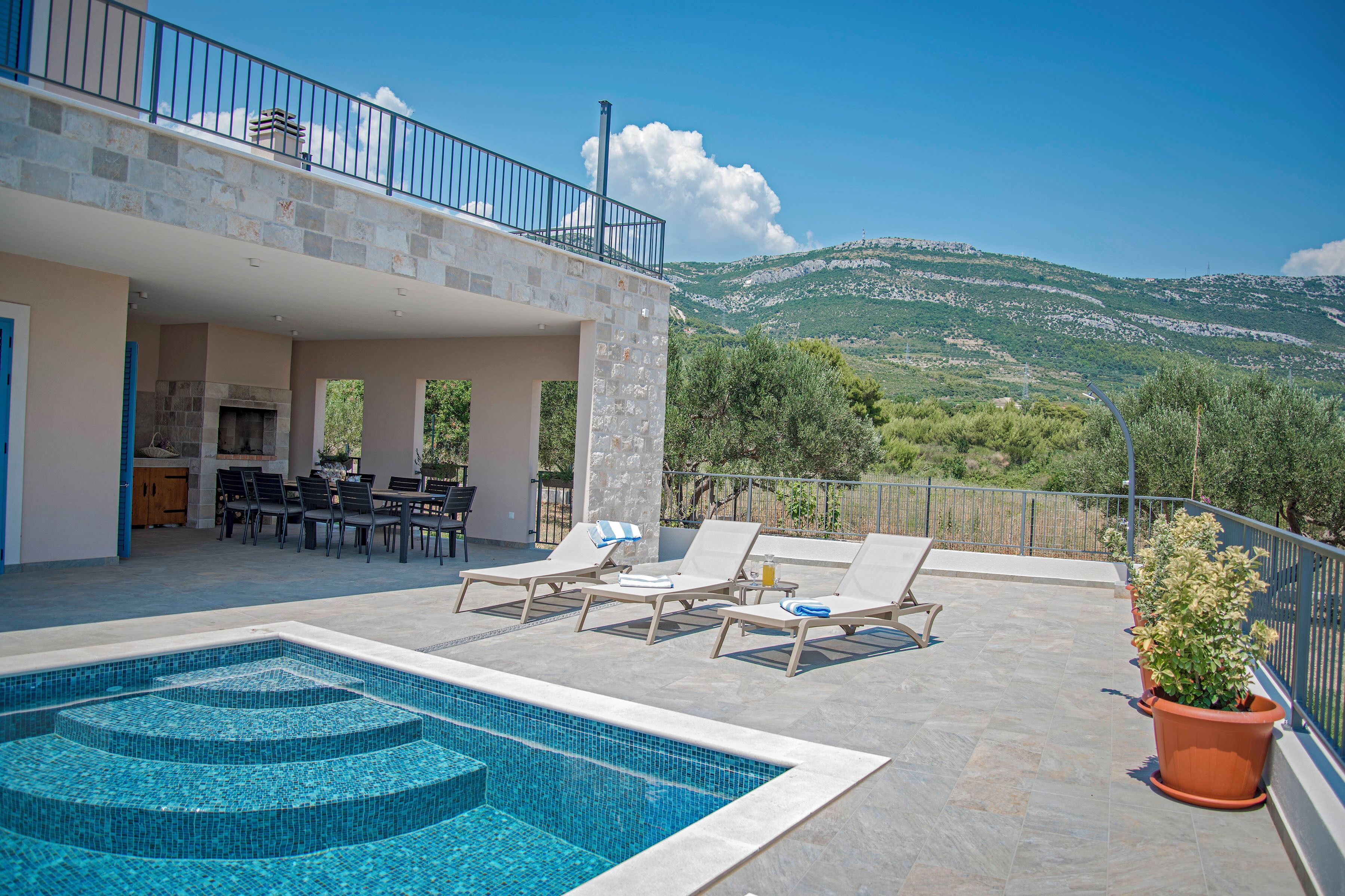 Piscine extérieure, piscine chauffée