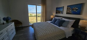 5 Schlafzimmer, Zimmersafe, Bügeleisen/Bügelbrett, WLAN