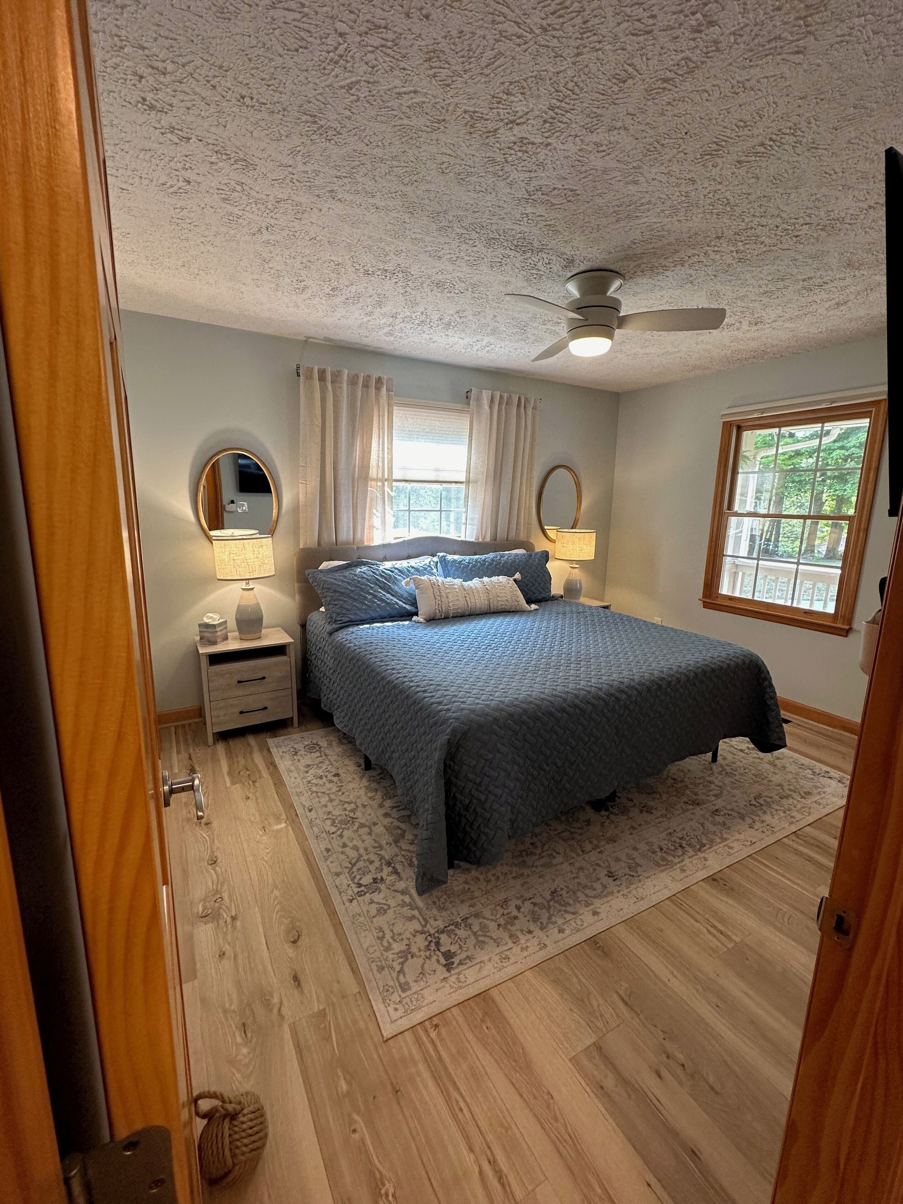 5 habitaciones, cuna de viaje, wifi gratis y ropa de cama 