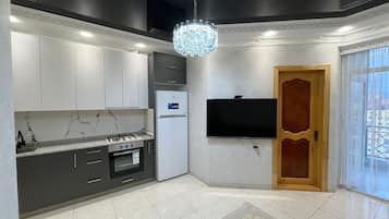 Refrigerador, microondas, horno, placa de cocina