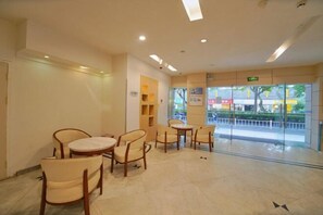 Interior - Home Inn (Hangzhou West Lake Hefang Street) (Hangzhou)