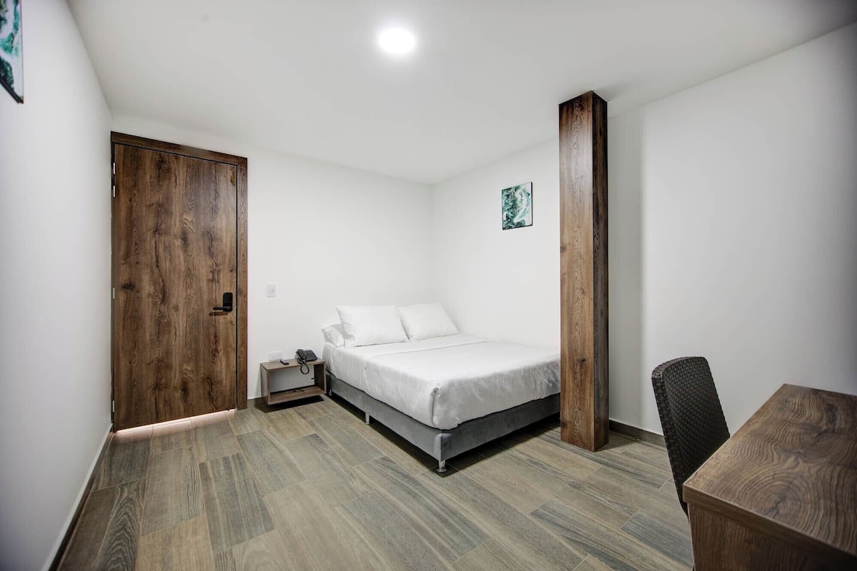 Classic-Doppelzimmer | Schreibtisch, laptopgeeigneter Arbeitsplatz, kostenloses WLAN